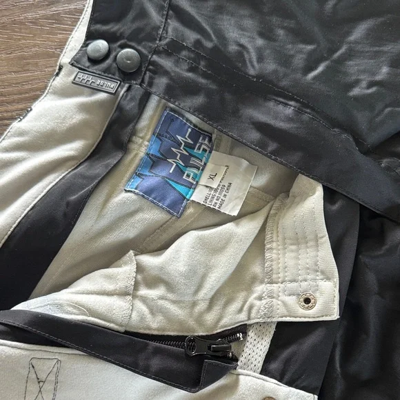 Men's Black Pulse Cargo Ski/Snow Pants - Picture 2 of 3